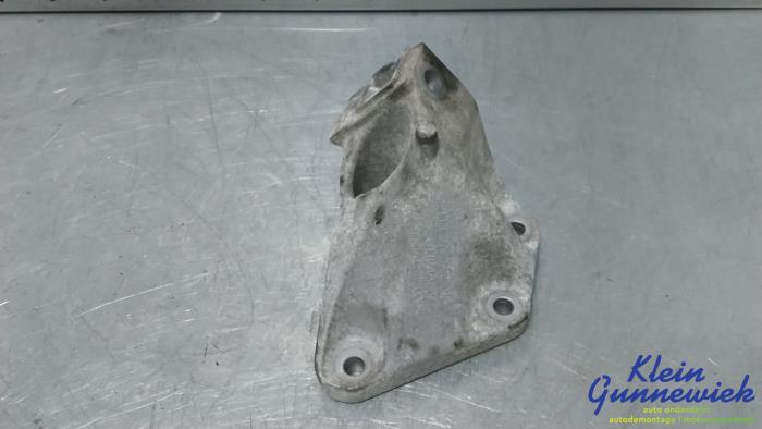 Used Engine mount BMW 7-Serie Price € 50,00 Margin scheme offered by Klein Gunnewiek Autodemontage & Motorentechniek