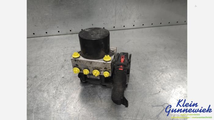 Begagnade ABS-pump Skoda Fabia Pris € 48,00 Marginaltabell erbjuds av Klein Gunnewiek Autodemontage & Motorentechniek