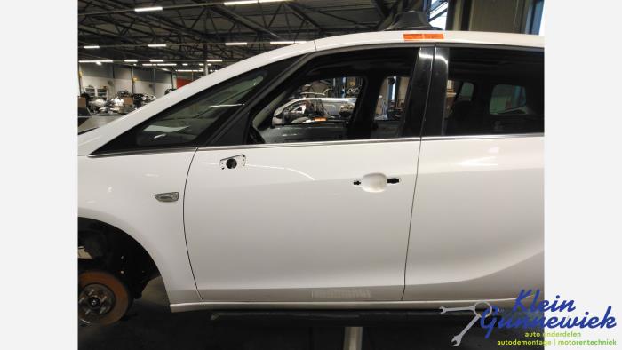 Begagnade Dörr, 4-dörrars, vänster fram Opel Zafira Pris € 310,00 Marginaltabell erbjuds av Klein Gunnewiek Autodemontage & Motorentechniek