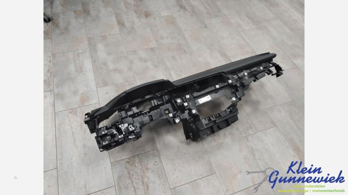 Używane Panel Audi E-Tron Cena € 667,00 Procedura marży oferowane przez Klein Gunnewiek Autodemontage & Motorentechniek