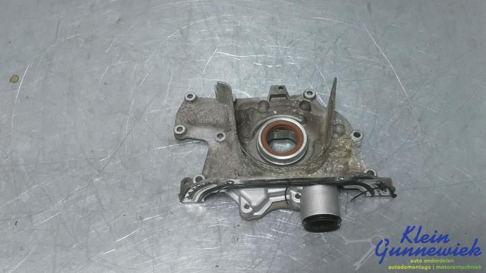 Begagnade Oljepump Opel Insignia Pris € 75,00 Marginaltabell erbjuds av Klein Gunnewiek Autodemontage & Motorentechniek