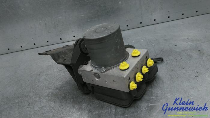 Usagé Bloc ABS Volkswagen Polo Prix € 53,00 Règlement à la marge proposé par Klein Gunnewiek Autodemontage & Motorentechniek