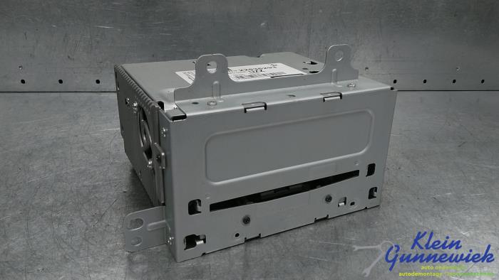 Używane Radioodtwarzacz CD Opel Zafira Cena € 69,00 Procedura marży oferowane przez Klein Gunnewiek Autodemontage & Motorentechniek