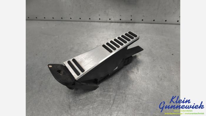Begagnade Gaspedalsensor Volvo XC90 Pris € 64,00 Marginaltabell erbjuds av Klein Gunnewiek Autodemontage & Motorentechniek