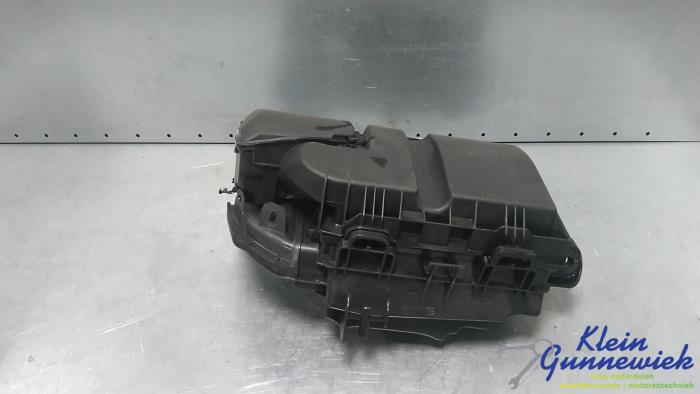 Begagnade Luftfilterhus Opel Combo Pris € 45,00 Marginaltabell erbjuds av Klein Gunnewiek Autodemontage & Motorentechniek
