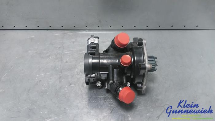 Begagnade Vattenpump Audi A4 Pris € 280,00 Marginaltabell erbjuds av Klein Gunnewiek Autodemontage & Motorentechniek