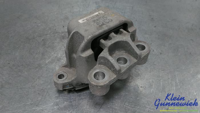 Usagé Support moteur Opel Mokka Prix € 20,00 Règlement à la marge proposé par Klein Gunnewiek Autodemontage & Motorentechniek