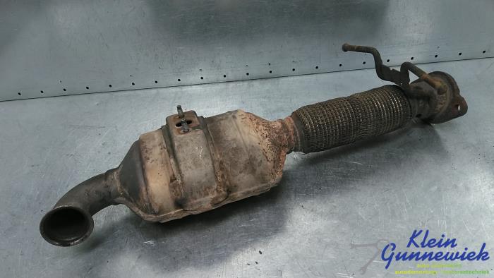 Używane Katalizator Volvo V50 Cena € 225,00 Procedura marży oferowane przez Klein Gunnewiek Autodemontage & Motorentechniek