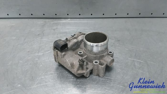 Usagé Boitier papillon Ford Fiesta Prix € 15,00 Règlement à la marge proposé par Klein Gunnewiek Autodemontage & Motorentechniek