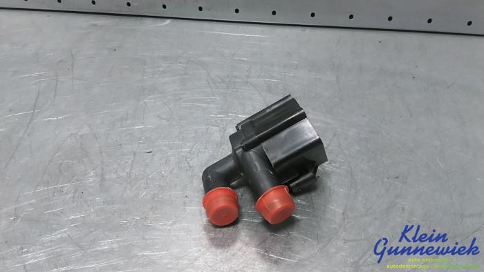 Begagnade Vattenpump Volvo XC90 Pris € 50,00 Marginaltabell erbjuds av Klein Gunnewiek Autodemontage & Motorentechniek