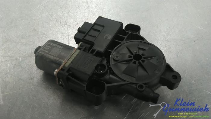 Usados Motor de ventanilla de puerta Skoda Enyaq IV Precio € 20,00 Norma de margen ofrecido por Klein Gunnewiek Autodemontage & Motorentechniek