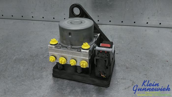 Begagnade ABS-pump Skoda Enyaq IV Pris € 219,00 Marginaltabell erbjuds av Klein Gunnewiek Autodemontage & Motorentechniek