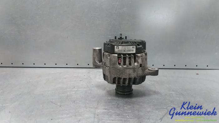 Usagé Alternateur Opel Insignia Prix € 35,00 Règlement à la marge proposé par Klein Gunnewiek Autodemontage & Motorentechniek