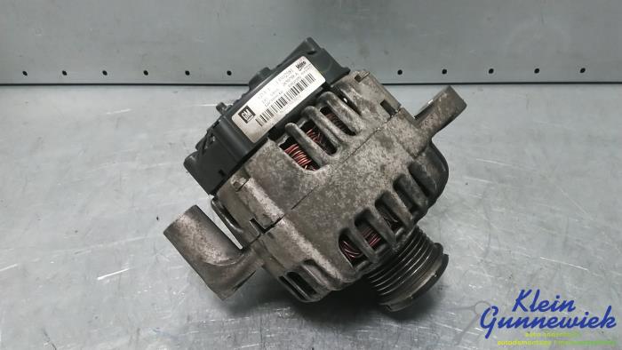 Dynamo d'un Opel Insignia 2012