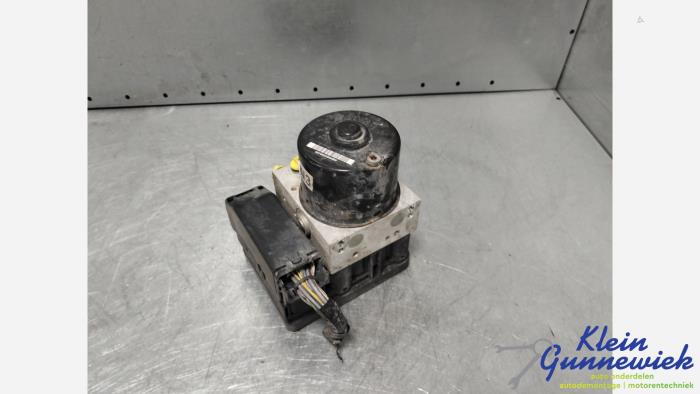 Begagnade ABS-pump Ford Fiesta Pris € 90,00 Marginaltabell erbjuds av Klein Gunnewiek Autodemontage & Motorentechniek