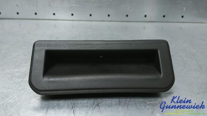 Gebrauchte Heckklappengriff Audi E-Tron Preis € 20,00 Margenregelung angeboten von Klein Gunnewiek Autodemontage & Motorentechniek