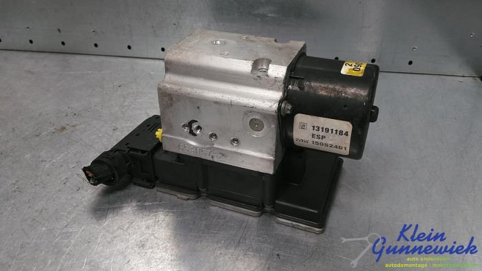 Usagé Bloc ABS Opel Vectra Prix € 50,00 Règlement à la marge proposé par Klein Gunnewiek Autodemontage & Motorentechniek