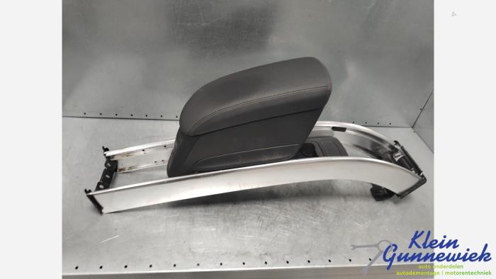 Begagnade Armstöd Opel Meriva Pris € 36,00 Marginaltabell erbjuds av Klein Gunnewiek Autodemontage & Motorentechniek