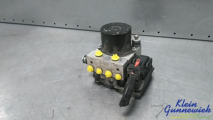 Gebrauchte ABS Pumpe Volkswagen Polo Preis € 29,00 Margenregelung angeboten von Klein Gunnewiek Autodemontage & Motorentechniek