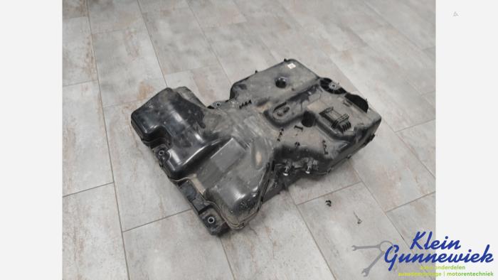 Gebrauchte Adblue Tank Volkswagen Crafter Preis € 277,00 Margenregelung angeboten von Klein Gunnewiek Autodemontage & Motorentechniek