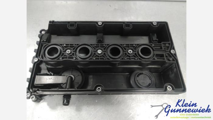 Ventildeckel van een Opel Astra 2010