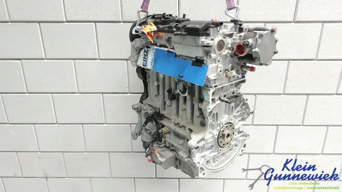 Używane Silnik Volvo XC90 Cena € 2.250,00 Procedura marży oferowane przez Klein Gunnewiek Autodemontage & Motorentechniek