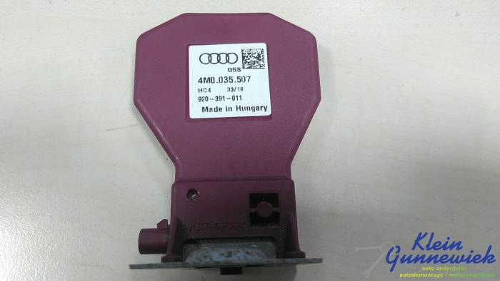 Gebrauchte Antenne Audi A5 Preis € 18,00 Margenregelung angeboten von Klein Gunnewiek Autodemontage & Motorentechniek
