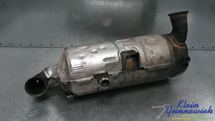 Gebrauchte Rußfilter Opel Vivaro Preis € 745,00 Margenregelung angeboten von Klein Gunnewiek Autodemontage & Motorentechniek