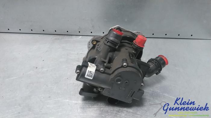 Begagnade Vattenpump Audi A4 Pris € 280,00 Marginaltabell erbjuds av Klein Gunnewiek Autodemontage & Motorentechniek