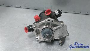 Pompe à eau d'un Audi A4 2013