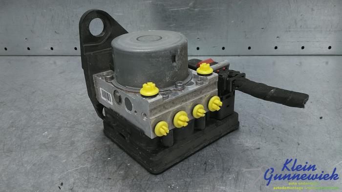 Used ABS pump Skoda Enyaq IV Price € 219,00 Margin scheme offered by Klein Gunnewiek Autodemontage & Motorentechniek