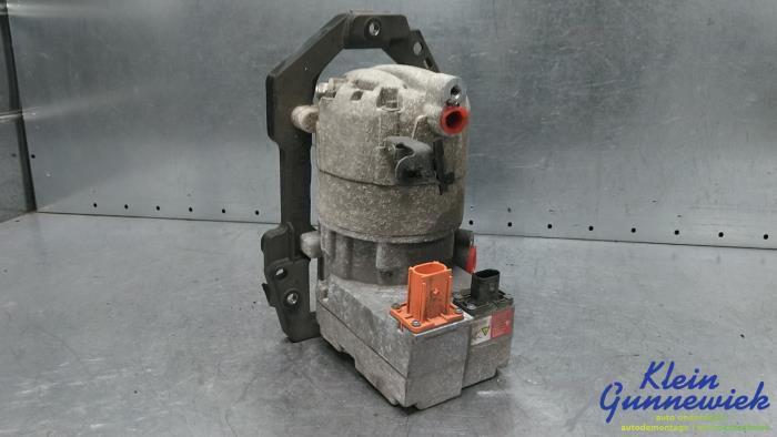 Usagé Pompe clim Skoda Enyaq IV Prix € 185,00 Règlement à la marge proposé par Klein Gunnewiek Autodemontage & Motorentechniek