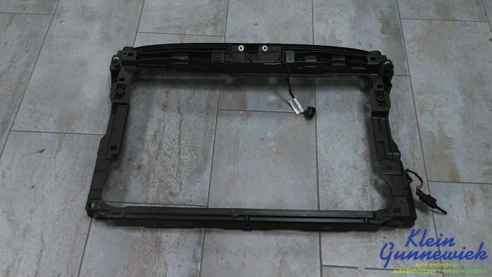 Używane Panel przedni Volkswagen Passat Cena € 150,00 Procedura marży oferowane przez Klein Gunnewiek Autodemontage & Motorentechniek