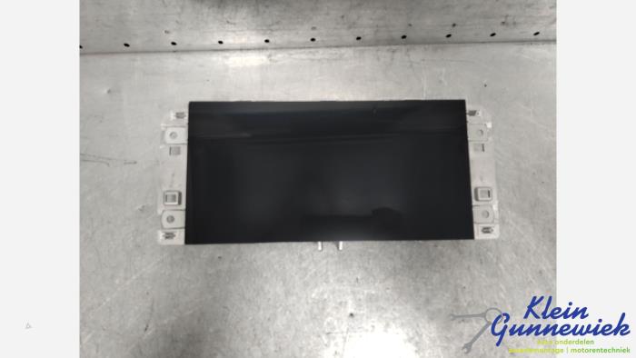 Begagnade Innerdisplay Audi Q3 Pris € 708,00 Marginaltabell erbjuds av Klein Gunnewiek Autodemontage & Motorentechniek