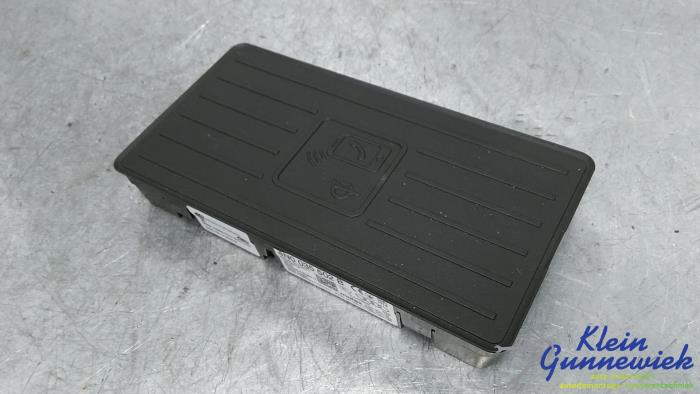 Używane Modul telefoniczny Audi Q3 Cena € 62,00 Procedura marży oferowane przez Klein Gunnewiek Autodemontage & Motorentechniek
