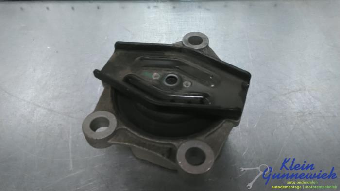 Usagé Support moteur Polestar 2 Prix € 50,00 Règlement à la marge proposé par Klein Gunnewiek Autodemontage & Motorentechniek