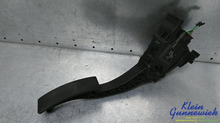 Gebrauchte Gaspedal Mercedes B-Klasse Preis € 30,00 Margenregelung angeboten von Klein Gunnewiek Autodemontage & Motorentechniek
