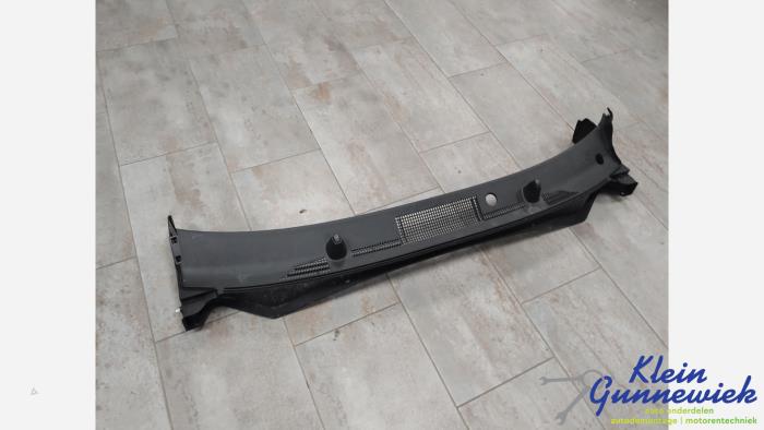 Begagnade Torpedgaller Kia Sportage Pris € 75,00 Marginaltabell erbjuds av Klein Gunnewiek Autodemontage & Motorentechniek