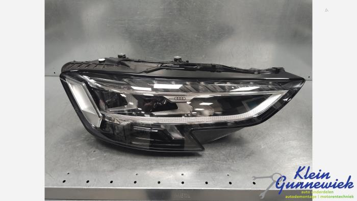 Używane Reflektor prawy Audi S8 Cena € 1.795,00 Procedura marży oferowane przez Klein Gunnewiek Autodemontage & Motorentechniek