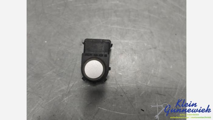 Usados Sensor PDC Kia Optima Precio € 29,00 Norma de margen ofrecido por Klein Gunnewiek Autodemontage & Motorentechniek