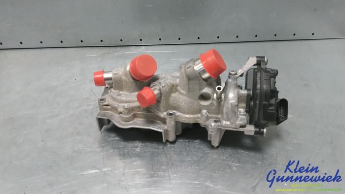 Vattenpump från en Skoda Octavia 2024