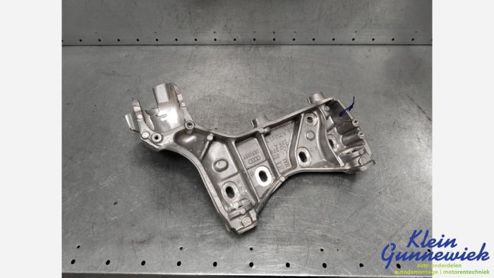 Begagnade Underram Audi S8 Pris € 195,00 Marginaltabell erbjuds av Klein Gunnewiek Autodemontage & Motorentechniek