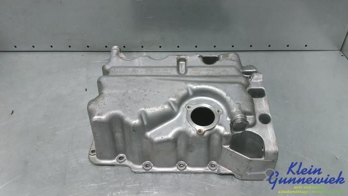 Usagé Couvercle carter Volkswagen Polo Prix € 45,00 Règlement à la marge proposé par Klein Gunnewiek Autodemontage & Motorentechniek