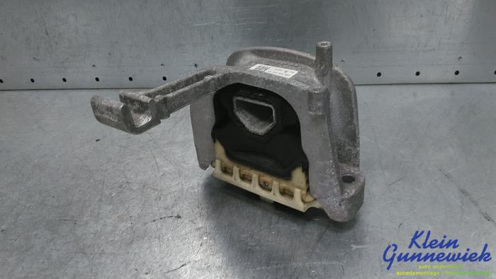 Used Engine mount Volkswagen Polo Price € 35,00 Margin scheme offered by Klein Gunnewiek Autodemontage & Motorentechniek