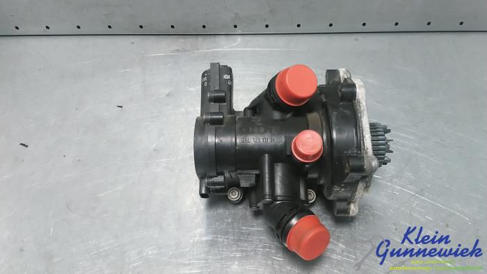 Używane Pompa wodna Audi A4 Cena € 229,00 Procedura marży oferowane przez Klein Gunnewiek Autodemontage & Motorentechniek