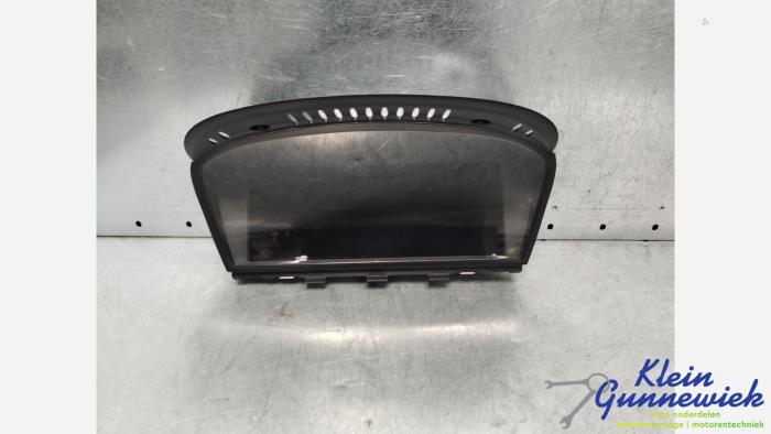 Begagnade Innerdisplay BMW 3-Serie Pris € 101,00 Marginaltabell erbjuds av Klein Gunnewiek Autodemontage & Motorentechniek