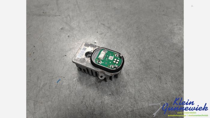 Używane Lampa LED Mercedes GLA-Klasse Cena € 33,00 Procedura marży oferowane przez Klein Gunnewiek Autodemontage & Motorentechniek