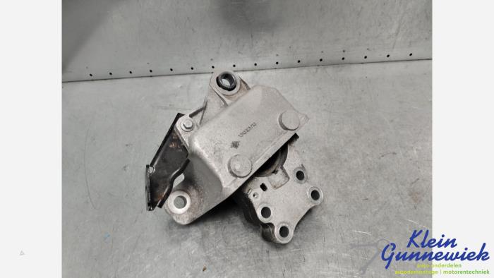 Used Engine mount Volvo XC40 Price € 75,00 Margin scheme offered by Klein Gunnewiek Autodemontage & Motorentechniek