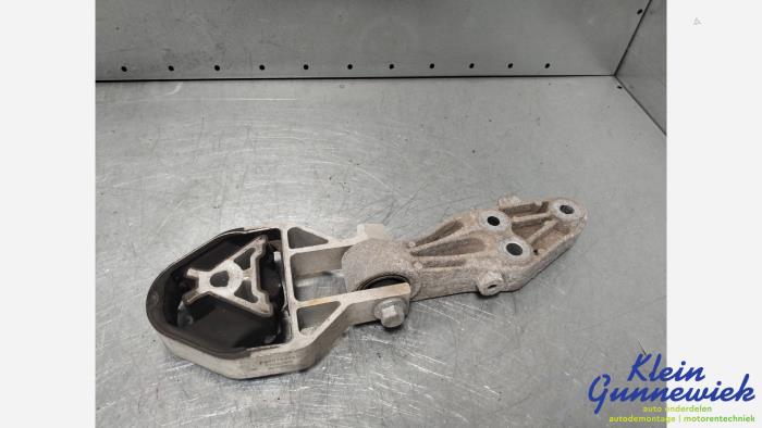 Used Engine mount Volvo XC40 Price € 39,00 Margin scheme offered by Klein Gunnewiek Autodemontage & Motorentechniek