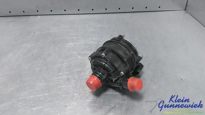 Begagnade Vattenpump Volvo XC40 Pris € 98,00 Marginaltabell erbjuds av Klein Gunnewiek Autodemontage & Motorentechniek